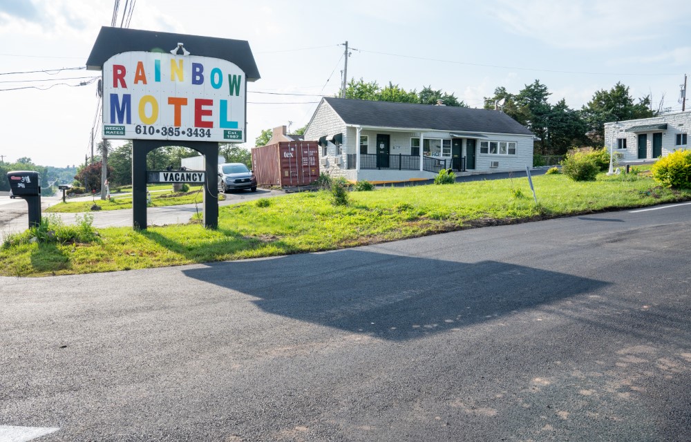 Rainbow Motel